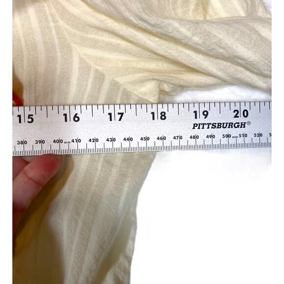 Topshop Cream Granny Square Long Sleeve Ruffle Size 8 Top - Picture 5 of 7